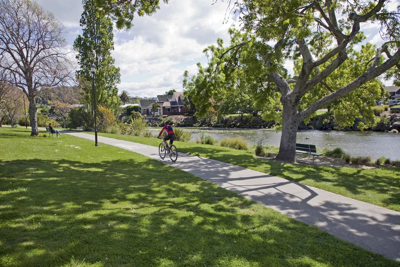 Riverside Villa - In The City By The River! Nelson Exterior foto