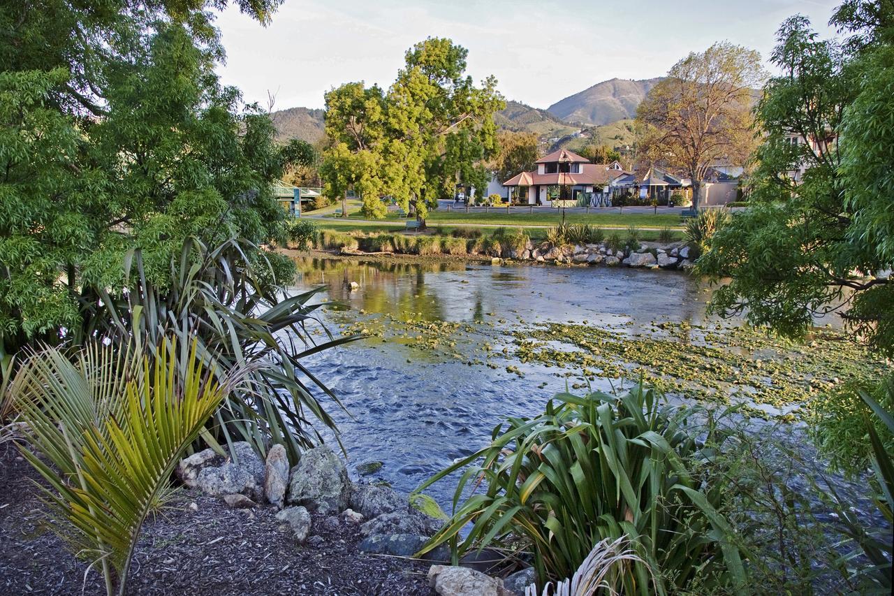 Riverside Villa - In The City By The River! Nelson Exterior foto